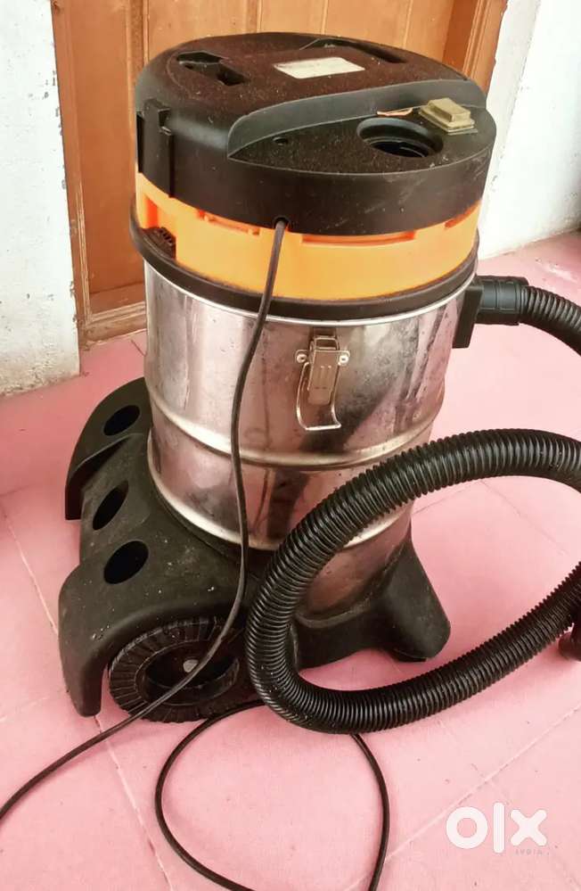 VACUUM CLEANER 2 IN 1
