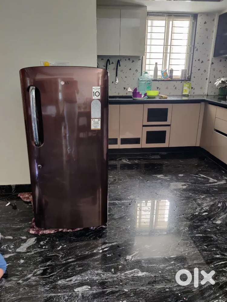 Lg single door fridge 215 litres