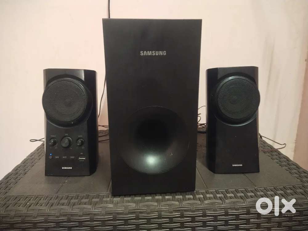 Samsung 2.1 sterio & bass home theatre