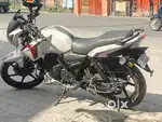 Apache 160 bs6 2v showroom condition