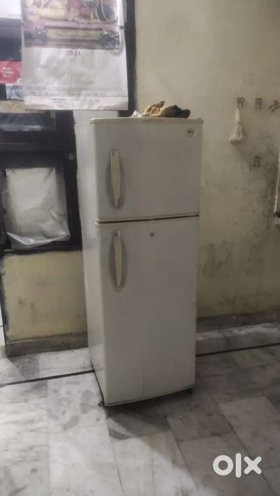 Fully furnished 2 room set for rent