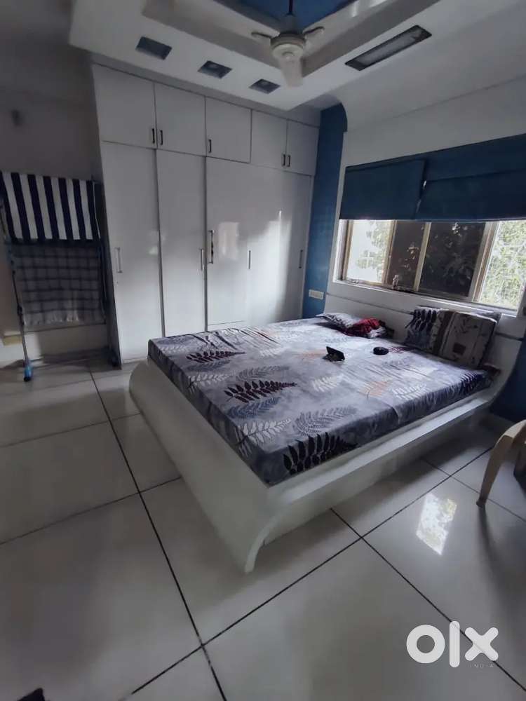 3bhk full furnished flat for rent at sadhu Vaswani road