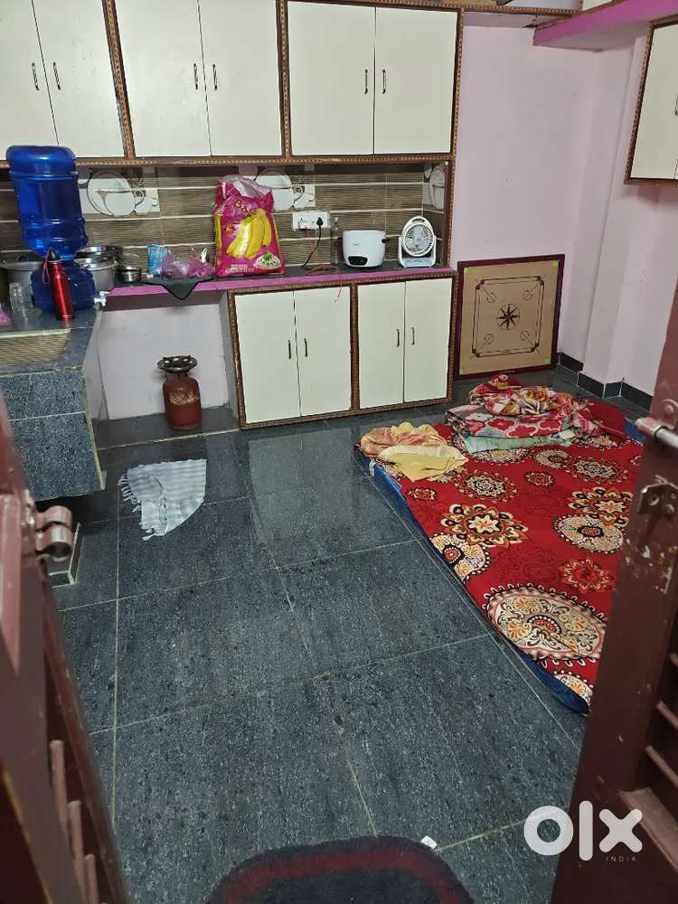 Sharing room