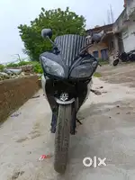 Yamaha R15 good condition.