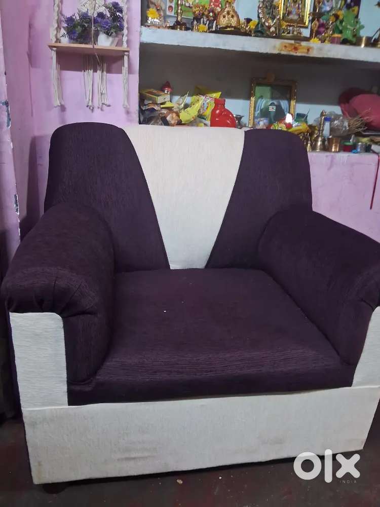 Single seater sofa