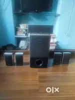 Sub woofer and speakers Sony