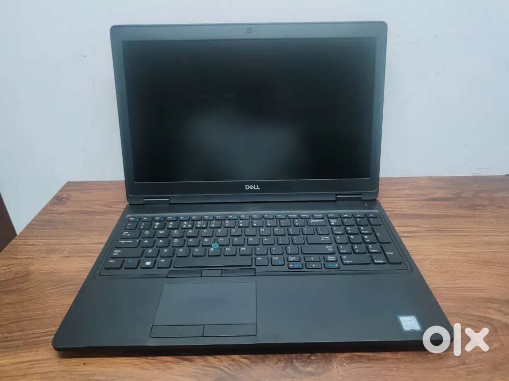Dell Latitude 5590/ i7 8th Gen/ 16GB RAM/ 256GB SSD/ 15.6 Inch Siaplay