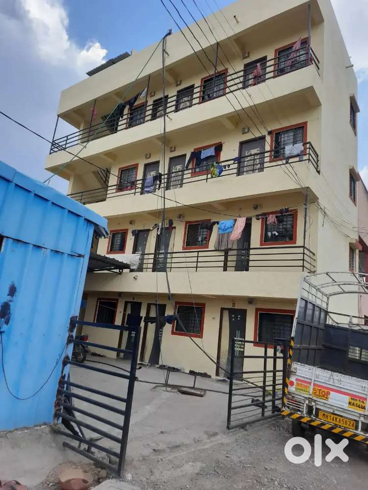 1 Room Kitchen (1RK). Rent 4000. Near Ambethan Chowk. 24 Hours Water.