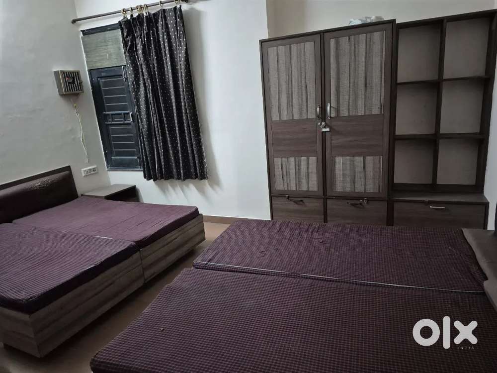 Accommodation for girls