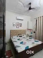 1 room with kitchen and bathroom in 2bhk floor only for 1 girl