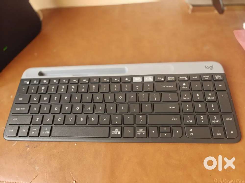 Logitech K580 Bluetooth Wireless Keyboard
