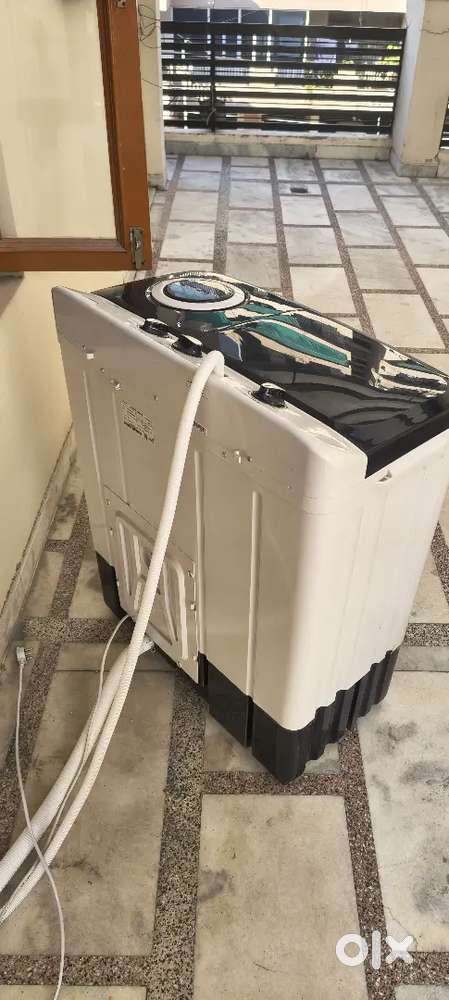 Semi automatic washing machine 4 month old