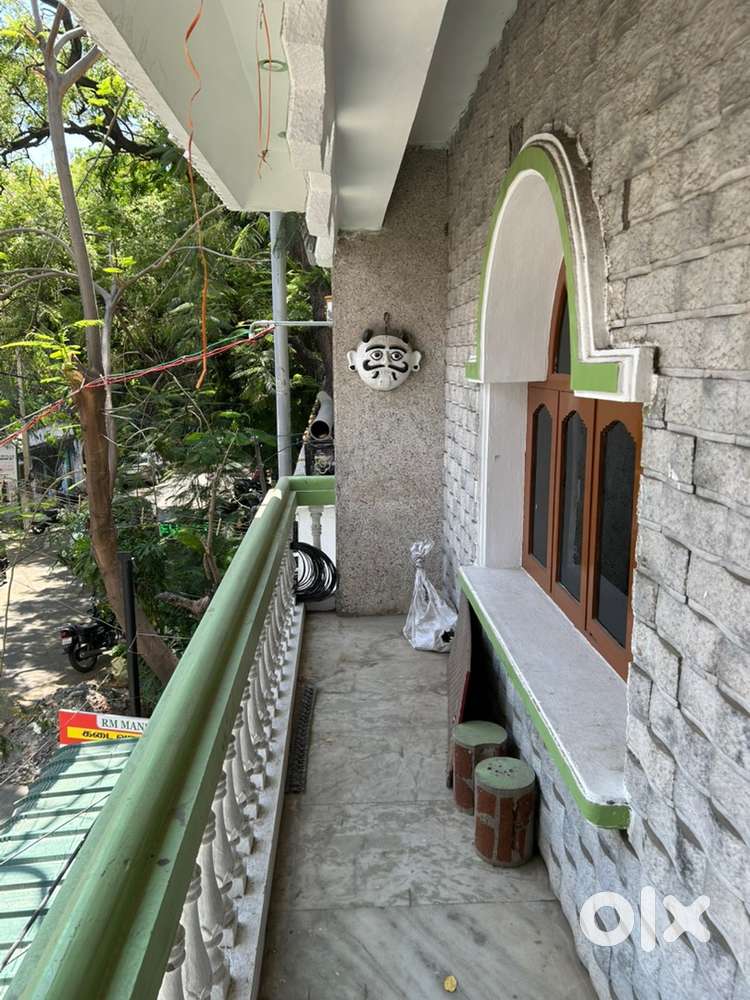Bachelor’s room for monthly rental