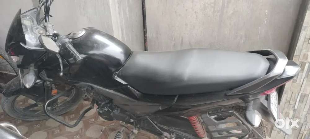 Agle tyre ka kaam h a1 conditoon rate negotiable