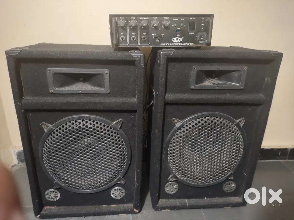 AMPLIFIER WITH 2 SPEAKERS
