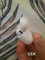 I phone Airbuds 4