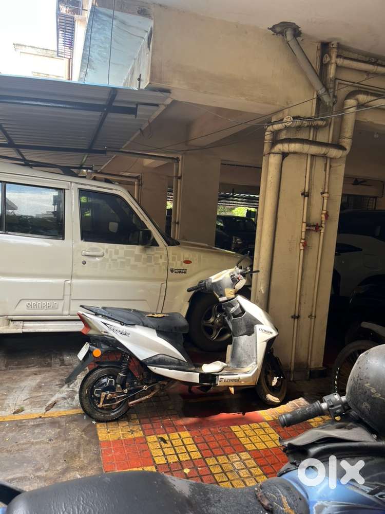 electric vehicle in good condition
