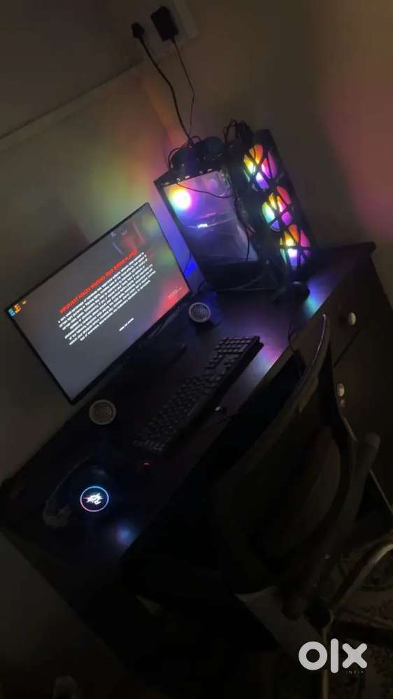 Acer gaming Monitor new condition with bil box