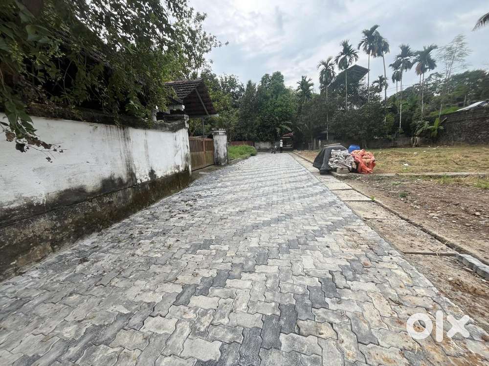 4 cent residential plot for sale Kakkanad edachira