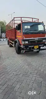 TATA LPT 1512 20FOOT