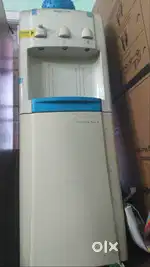 Voltas water dispenser with refrigerator
