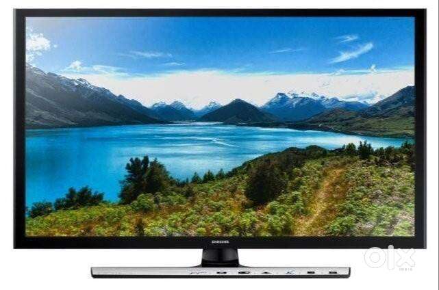 SAMSUNG LED 32 INCH SMART TV
