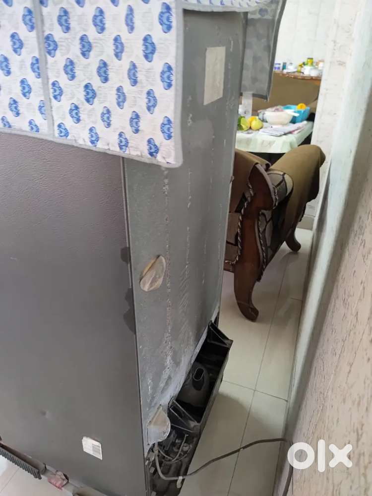 Fridge in best condition for sale