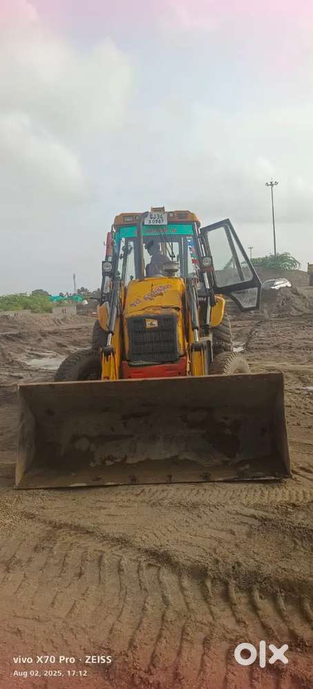 2011 JCB 3DX