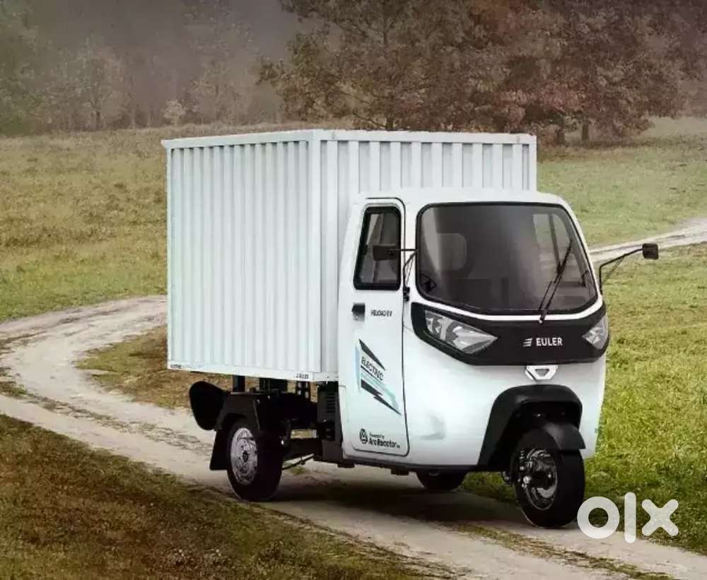 Three wheeler driver required