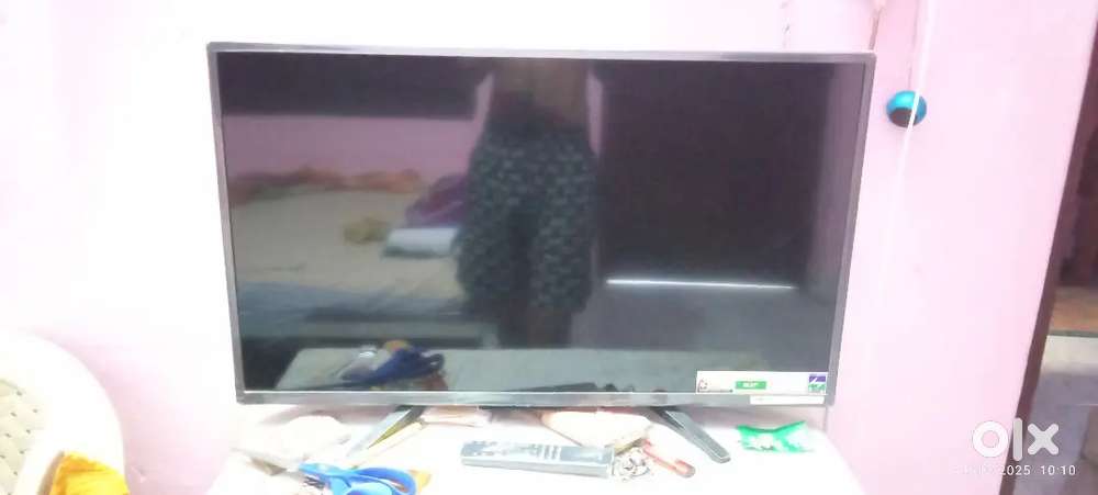 Sony Bravia smart LED TV 83CM( 32 INCHES)