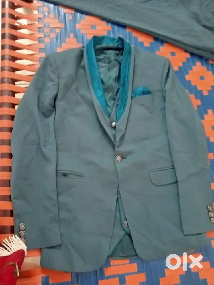 Main suit Set , Size Medium