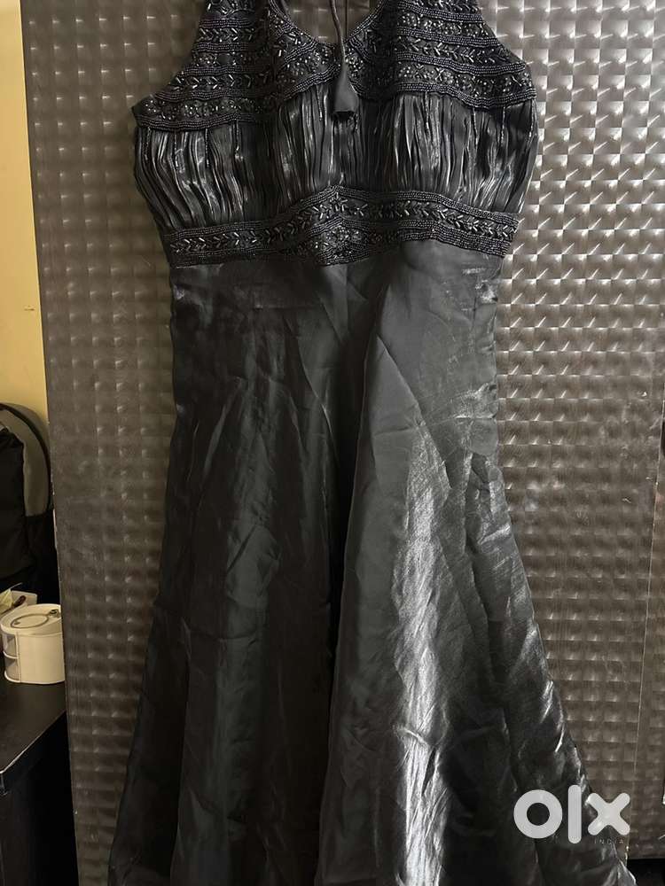 Balck colour evening gown