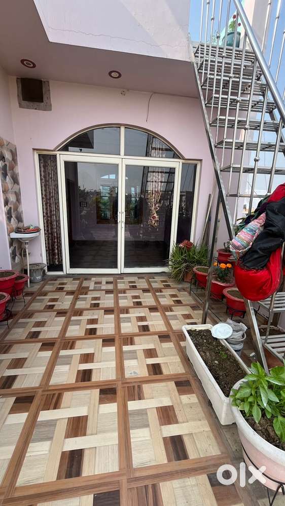 2BHK for Family / Gated Society