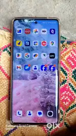 V 27pro /8/128 .new phone onley disply broken bil box all available