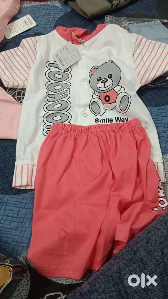 Kids clothes from 6 months to 8 years age in wholesale quantity