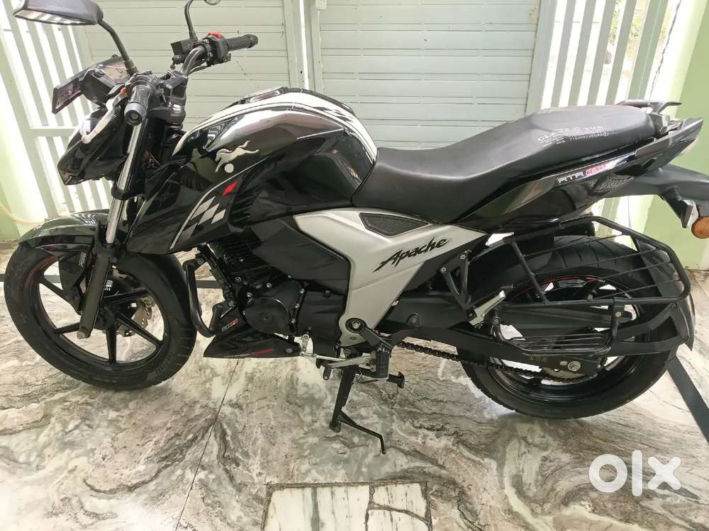 Apache RTR 160 BS6 4V