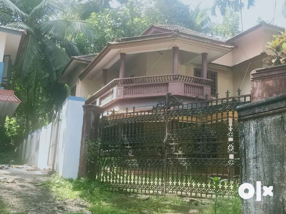Karandhoor 4bhk house for rent