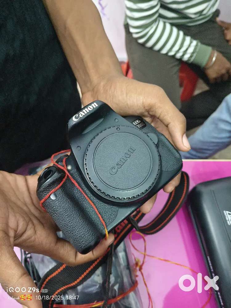 Canon 700d camera