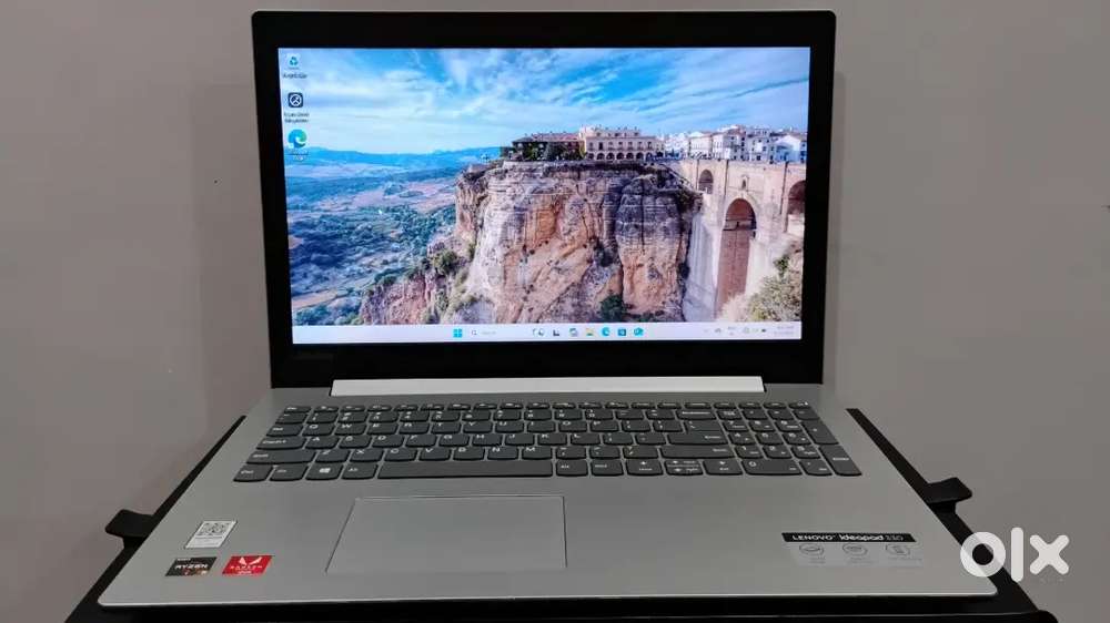Lenovo IdeaPad 330 Laptop