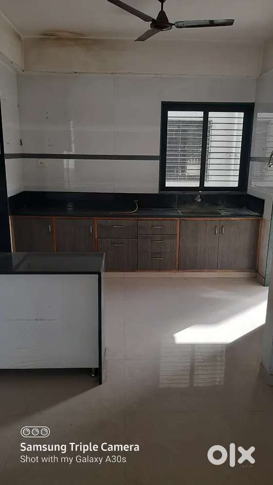 3BHK Flat Sami Furnished For Rent