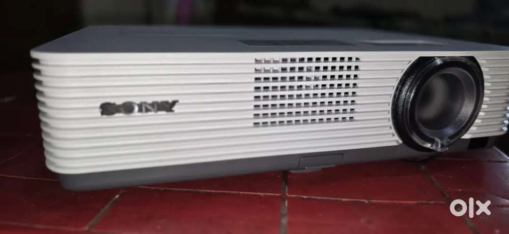 SONY VPL--DX220 projector
