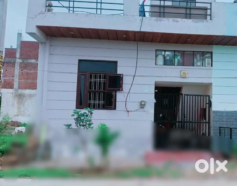 Argent sell 39.99 Lac.