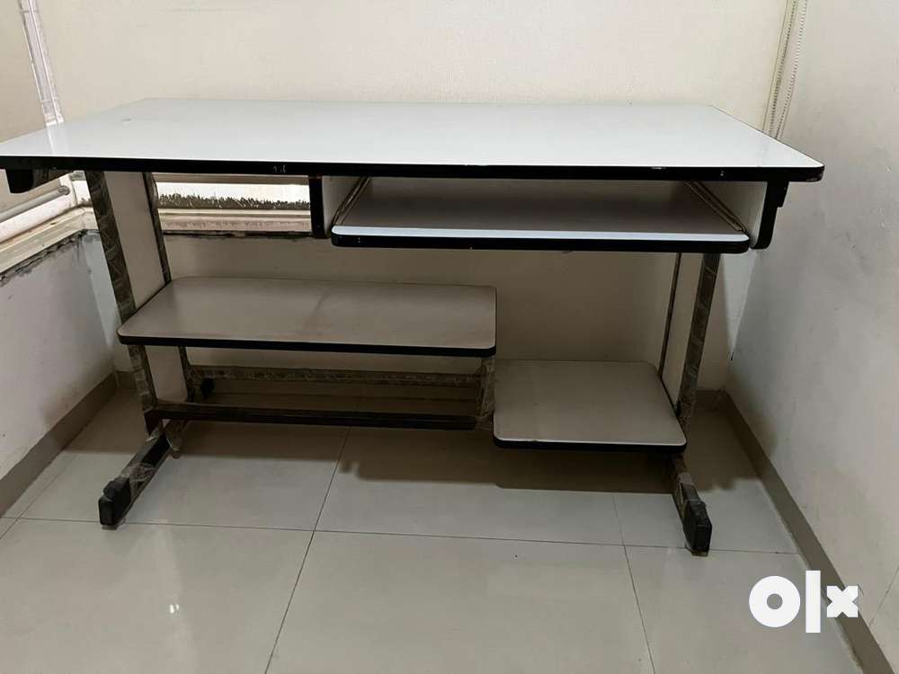 Study/computer table for sale