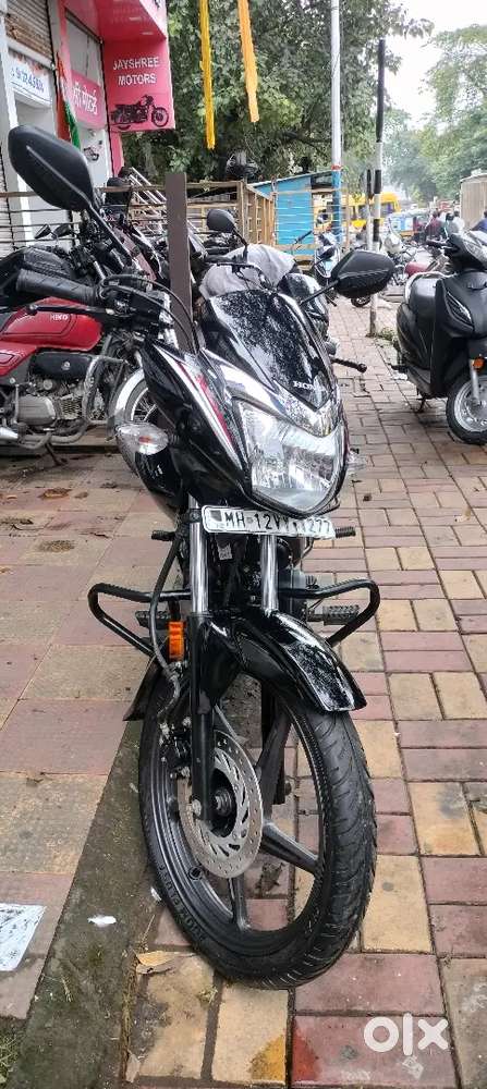 A Honda shine 125 dish brack bike is good condition