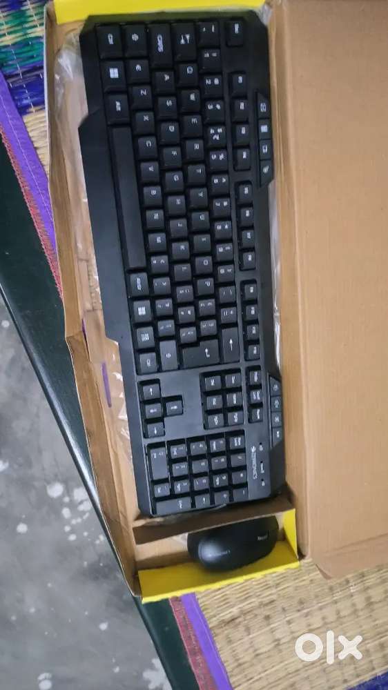 ZEBRONICS WIRELESS KEYBOARD ₹450 speaker ₹300