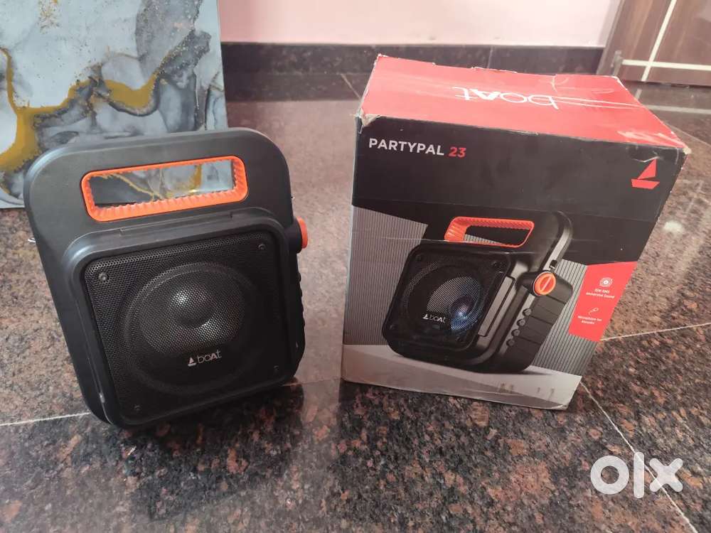 Speaker and bluetooth