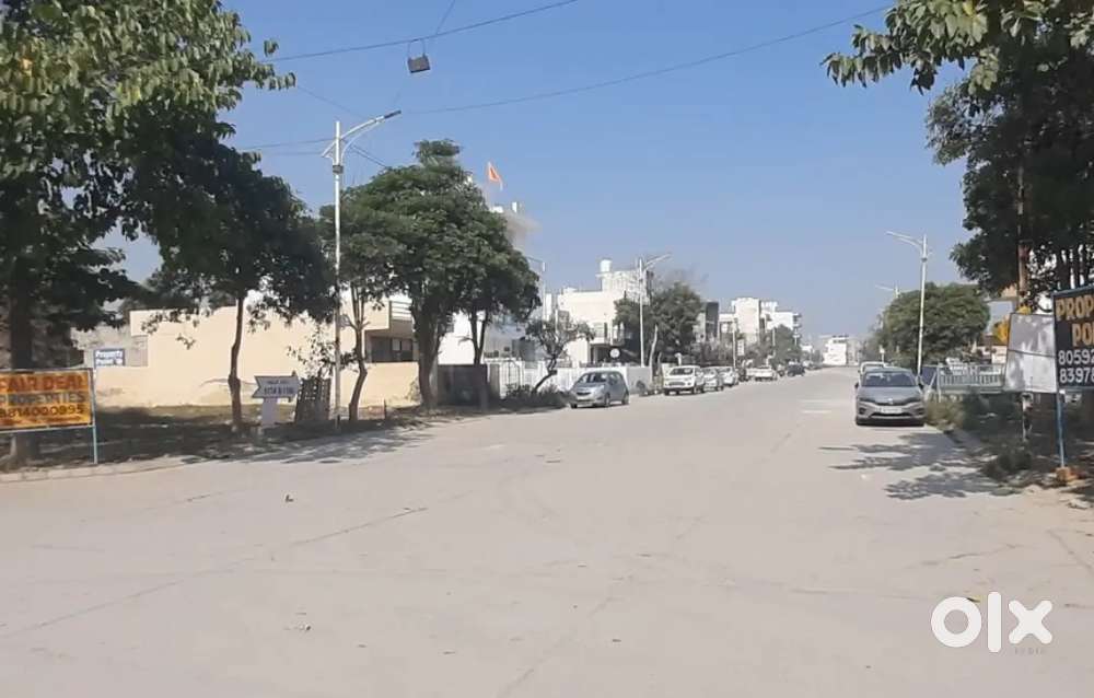 400 yd plot for sale in omaxe city