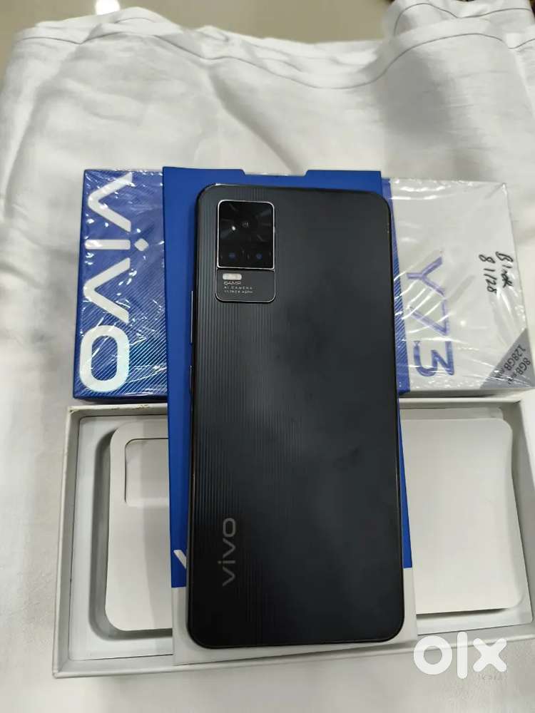 Vivo y 73    8gb ram 128 storage