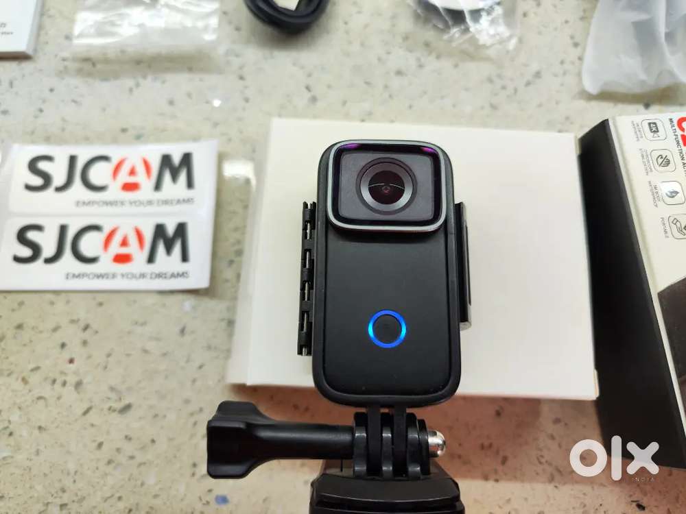 4K Action and Car Dash camera waterproof with battery (SJ Cam C200)