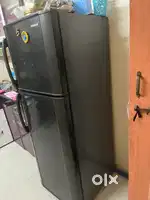 Samsung fridge in running condition